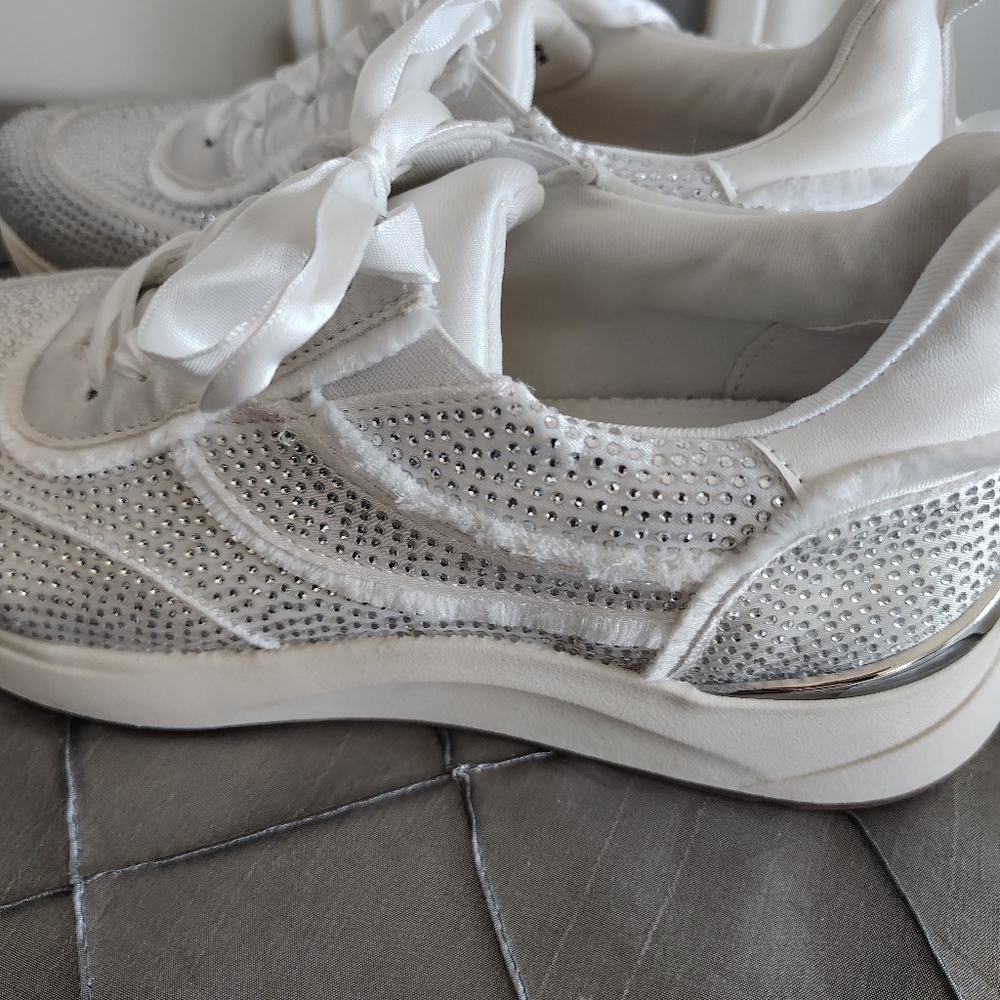 Reaction Kenneth Cole Take a Step White Sparkle Sneakers 9M - Picture 9 of 9